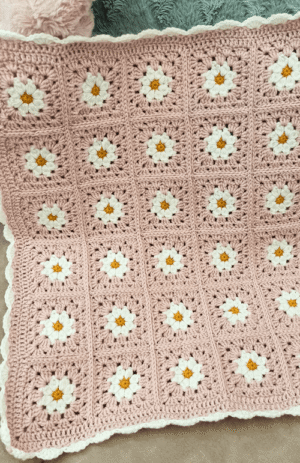 Daisy Crochet Baby Blanket - Pink