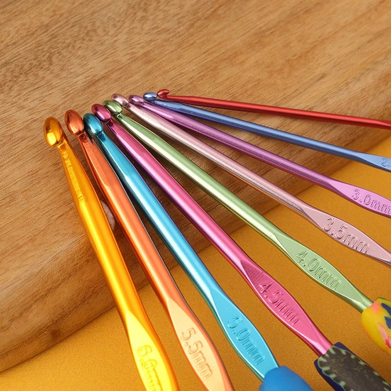 Crochet Hooks in 5, 9, or 14 Piece Options (2.0mm–10.0mm) – Lightweight, Portable & Perfect Gift - Image 6
