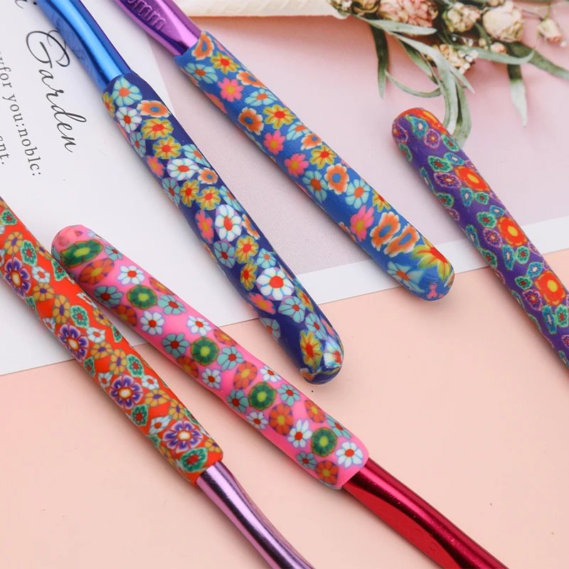 Crochet Hooks in 5, 9, or 14 Piece Options (2.0mm–10.0mm) – Lightweight, Portable & Perfect Gift - Image 4