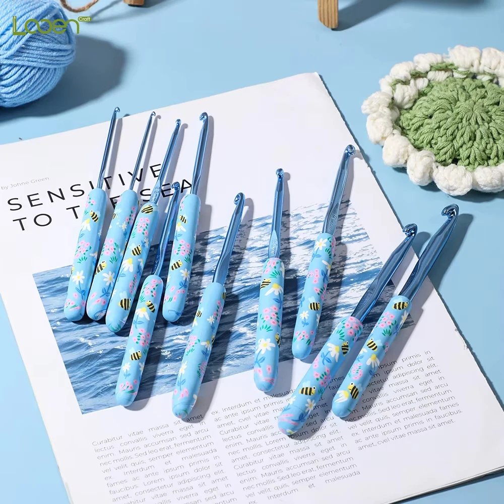 Little Bee Print Crochet Hooks - 2.0-10.0mm