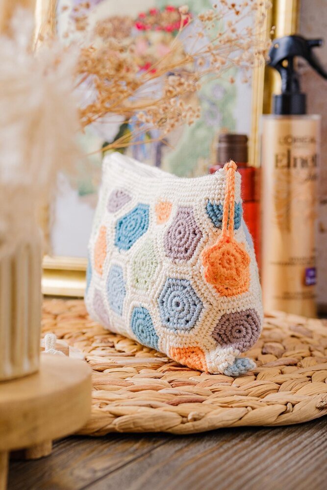 Crochet granny square purse "Rainbow diamonds"